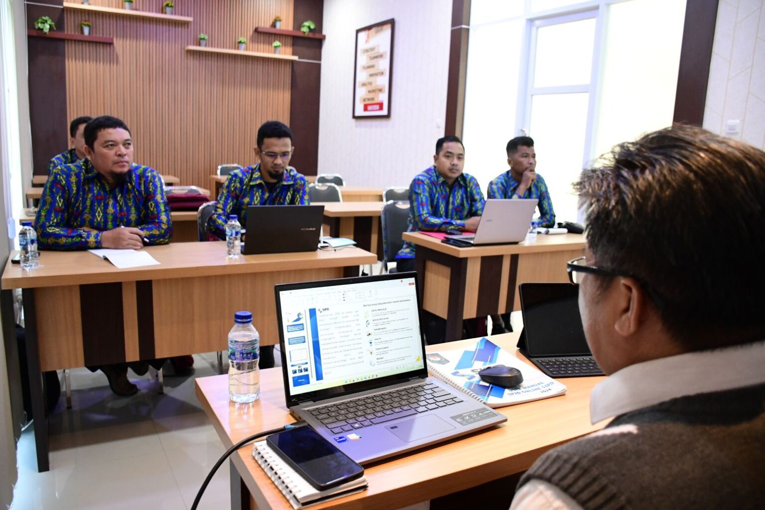 Inspektorat Kabupaten Kapuas Hulu Ikuti Pelatihan Implementasi SIPD RI